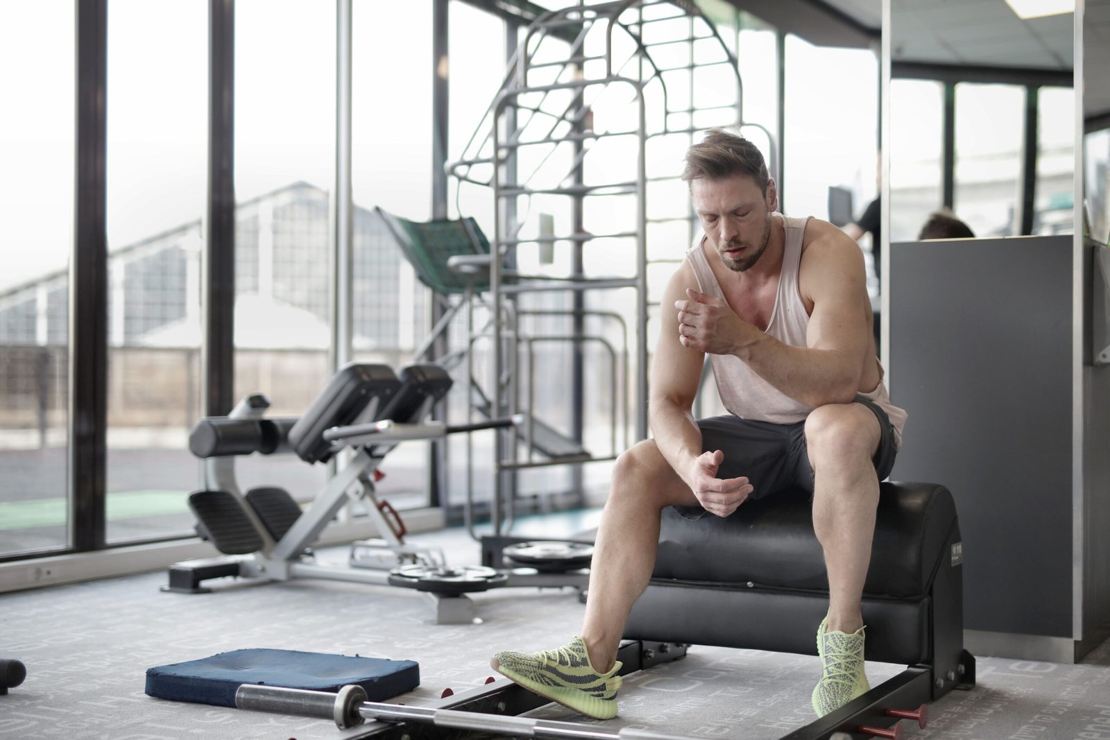 The Best Trap Bar Exercises: 5 Powerful Workouts for Full-Body Strength